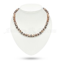 Бусы и колье с янтарем и ювелирной смолой