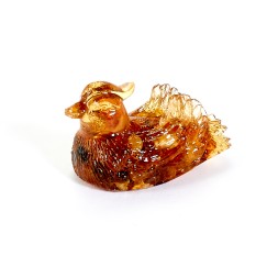 Фигурка &quot;Утка хохлатая №2&quot; из Янтаря и эпоксидной смолы